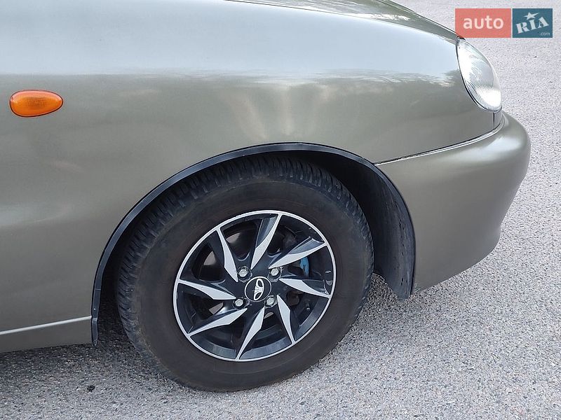 Седан Daewoo Lanos 2004 в Запорожье