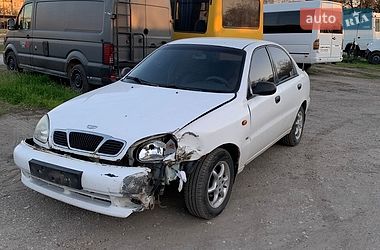 Daewoo Lanos  2000