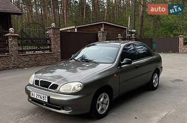 Daewoo Lanos  2001