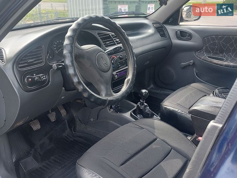 Седан Daewoo Lanos 2003 в Харкові