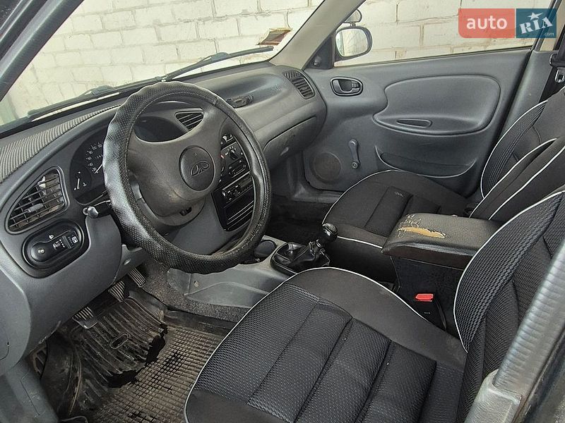 Седан Daewoo Lanos 2008 в Днепре