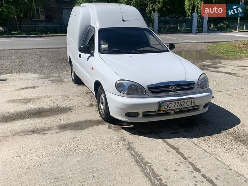 Daewoo Lanos 2011