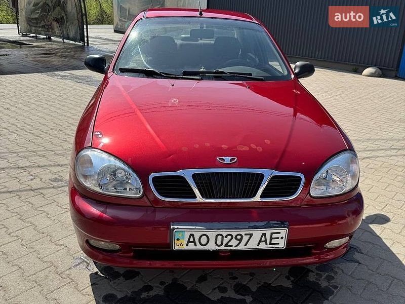 Седан Daewoo Lanos 2006 в Рахове