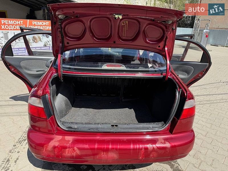 Седан Daewoo Lanos 2006 в Рахове