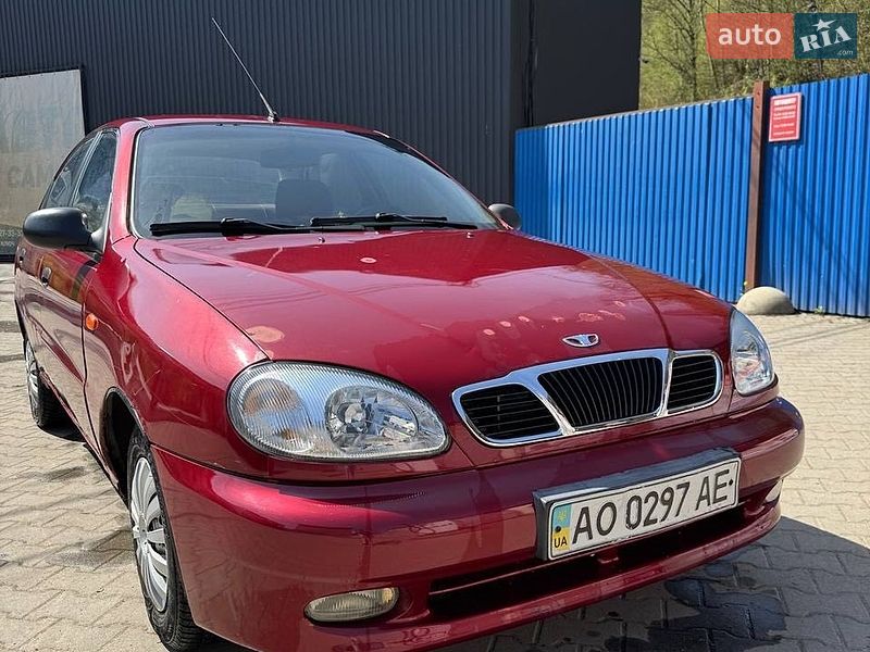 Седан Daewoo Lanos 2006 в Рахове