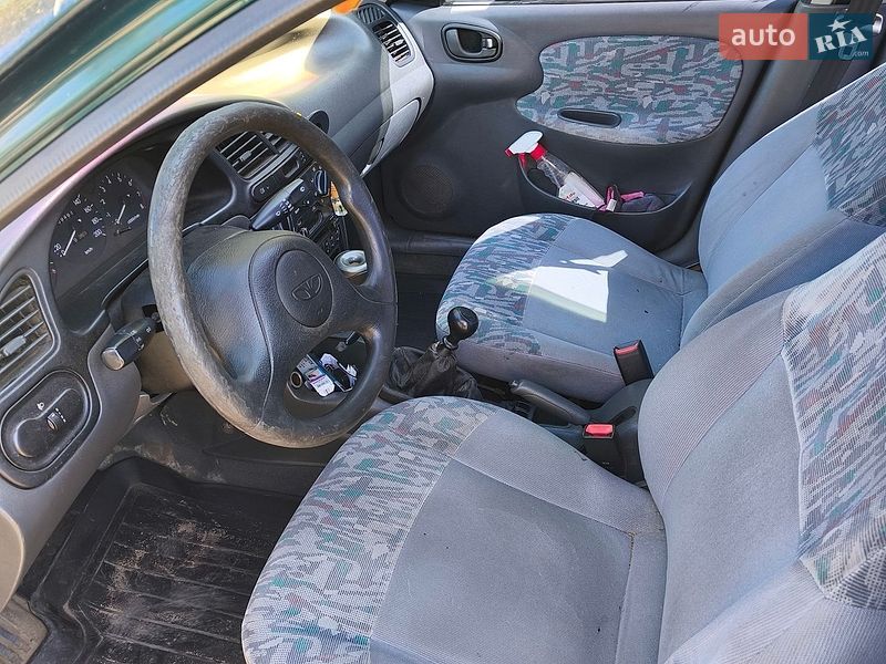 Седан Daewoo Lanos 1998 в Николаеве