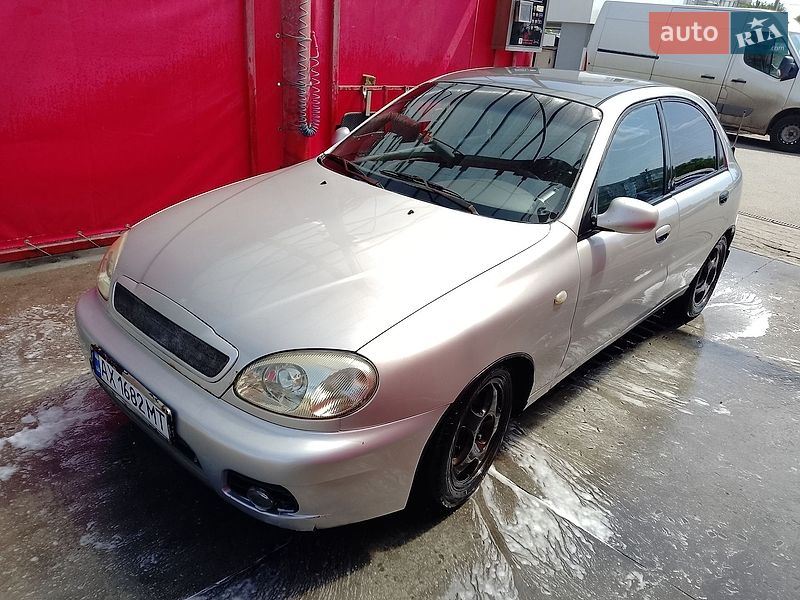 Хетчбек Daewoo Lanos 1998 в Харкові