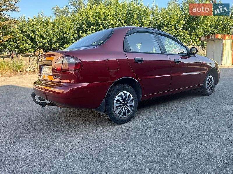 Седан Daewoo Lanos 2003 в Дніпрі