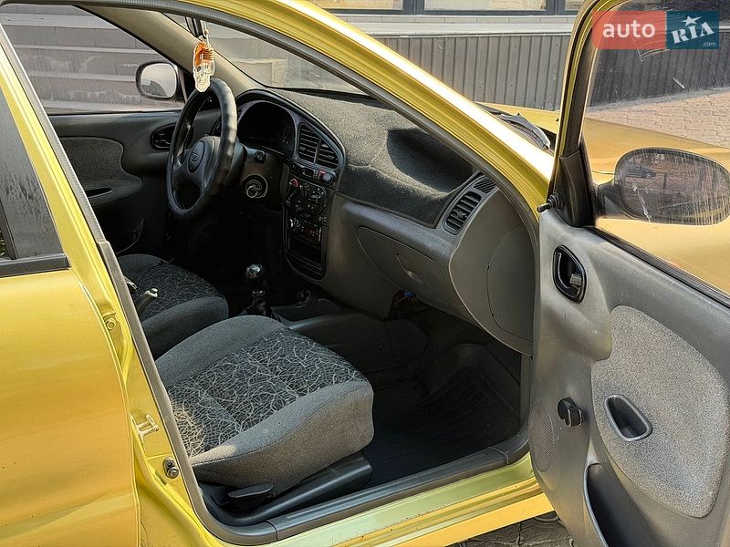 Седан Daewoo Lanos 2006 в Миколаєві