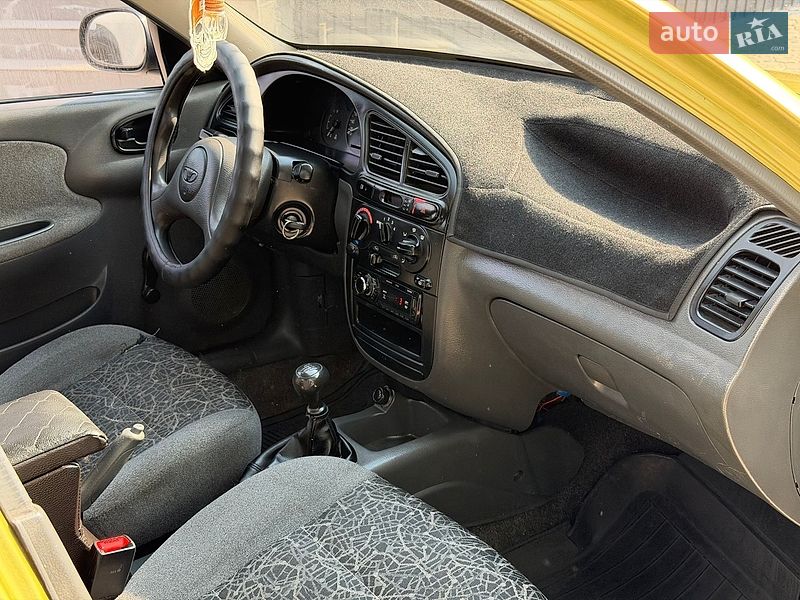 Седан Daewoo Lanos 2006 в Миколаєві