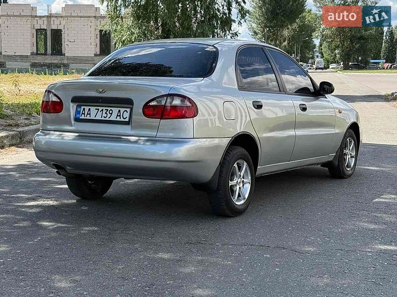 Седан Daewoo Lanos 2006 в Києві