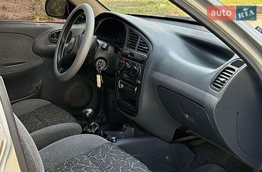 Седан Daewoo Lanos 2006 в Києві