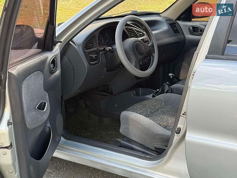 Седан Daewoo Lanos 2006 в Києві
