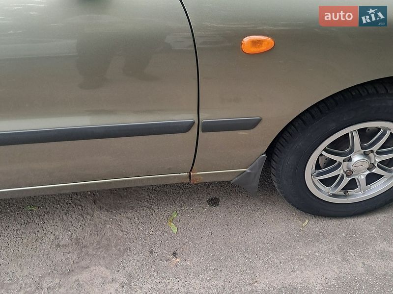 Седан Daewoo Lanos 2004 в Киеве