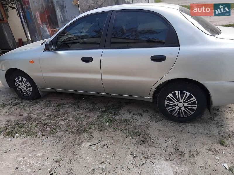 Седан Daewoo Lanos 2006 в Днепре