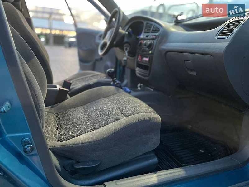Седан Daewoo Lanos 2006 в Миколаєві