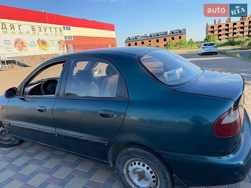 Седан Daewoo Lanos 2004 в Гайсине