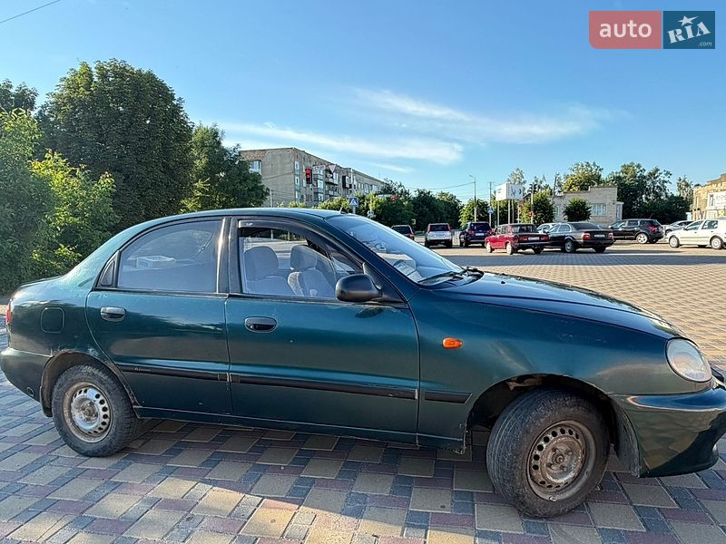 Седан Daewoo Lanos 2004 в Гайсине