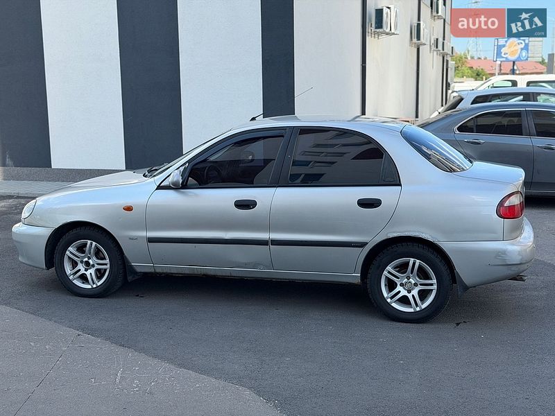 Седан Daewoo Lanos 2002 в Киеве фото 3 Седан Daewoo Lanos 2002 в Киеве