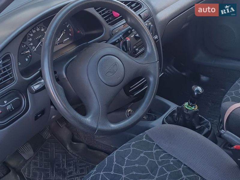 Седан Daewoo Lanos 2003 в Харькове