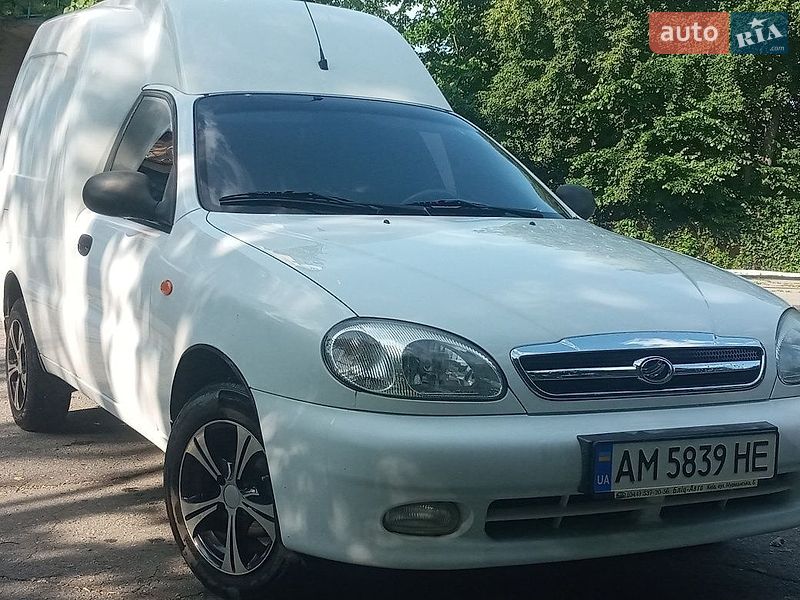 Daewoo Lanos 2010