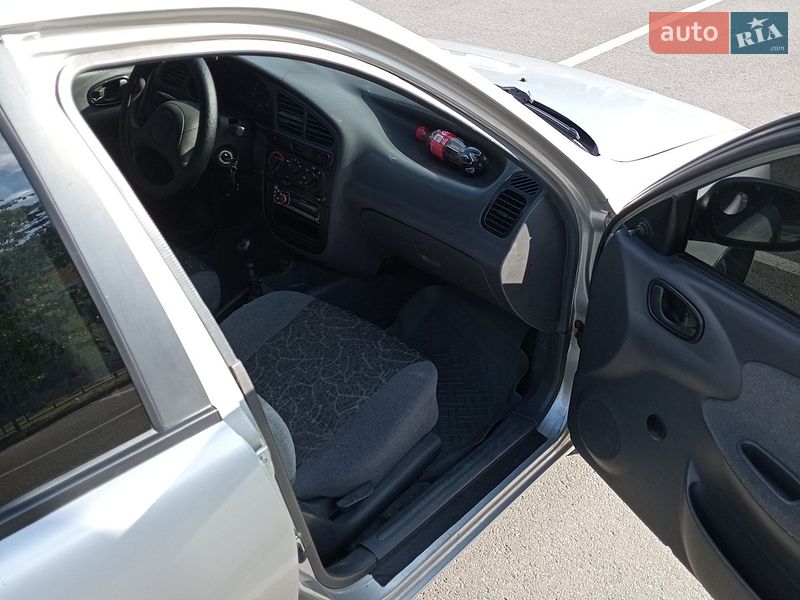 Седан Daewoo Lanos 2006 в Киеве