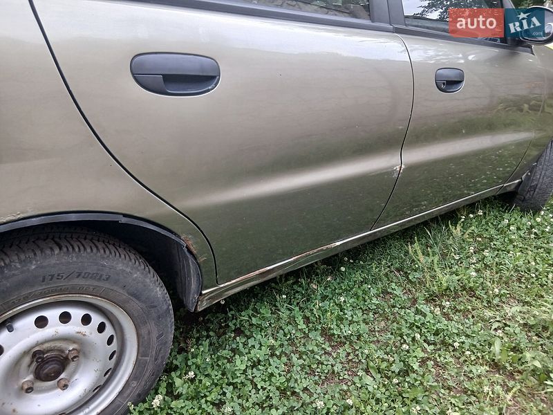 Седан Daewoo Lanos 2006 в Харкові