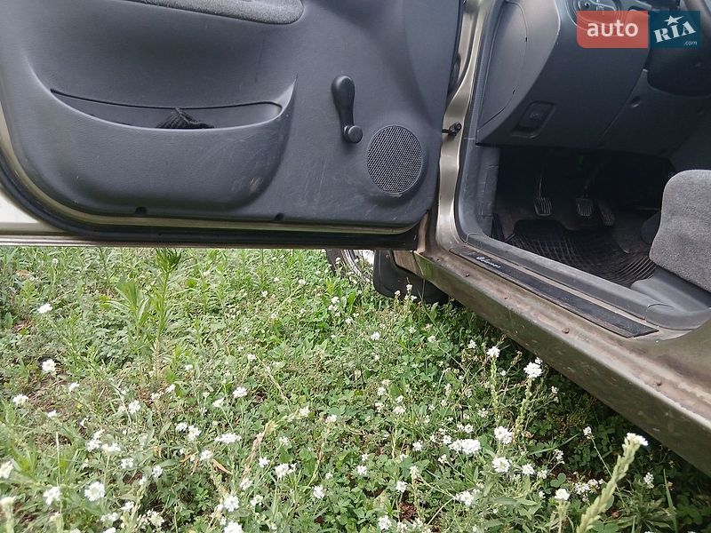 Седан Daewoo Lanos 2006 в Харкові