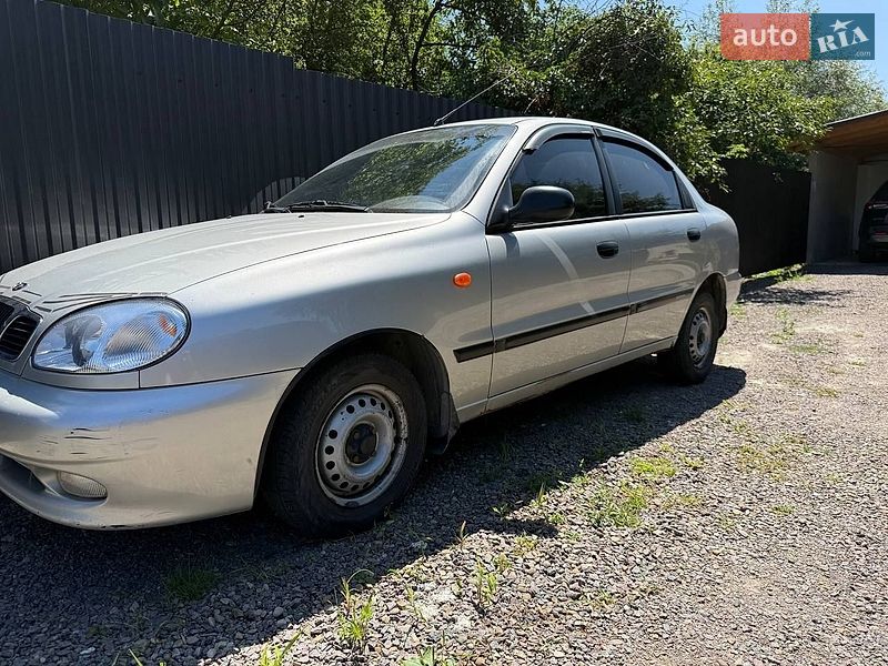 Седан Daewoo Lanos 2004 в Львове