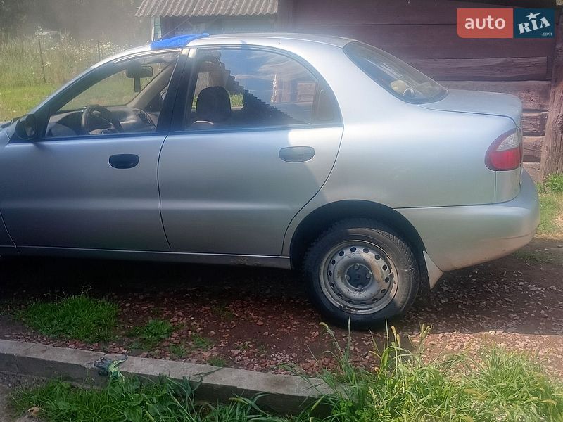 Седан Daewoo Lanos 2009 в Овруче