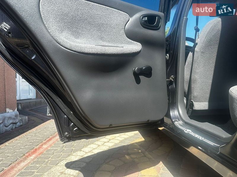 Седан Daewoo Lanos 2006 в Черновцах фото 23 Седан Daewoo Lanos 2006 в Черновцах