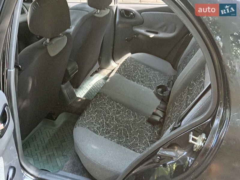 Седан Daewoo Lanos 2006 в Києві