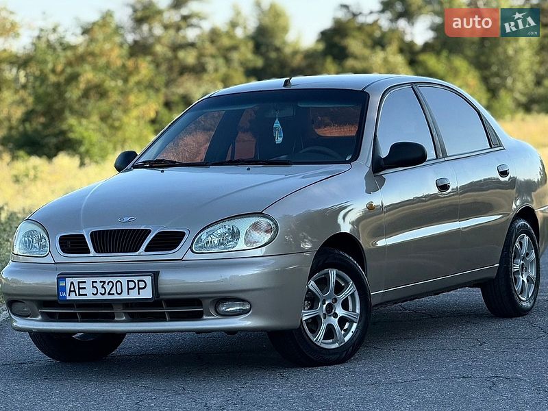 Седан Daewoo Lanos 2004 в Дніпрі