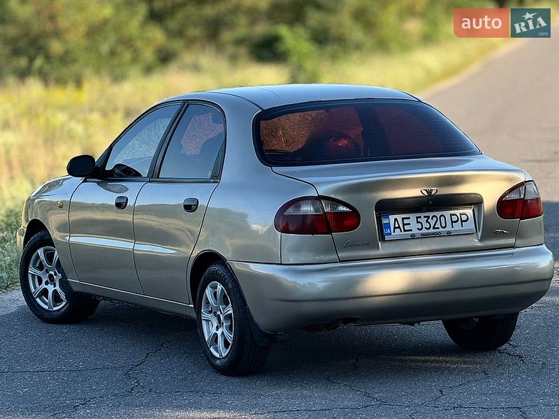 Седан Daewoo Lanos 2004 в Дніпрі