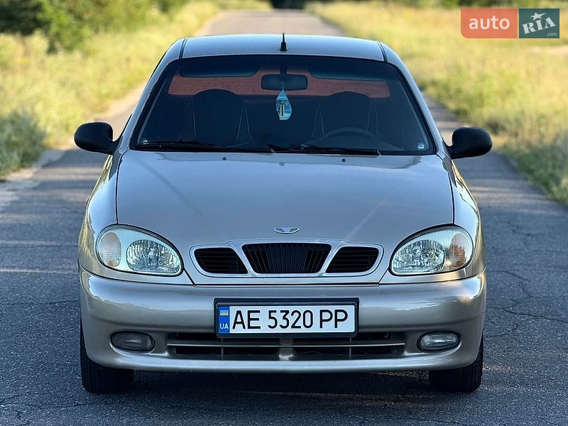 Седан Daewoo Lanos 2004 в Дніпрі