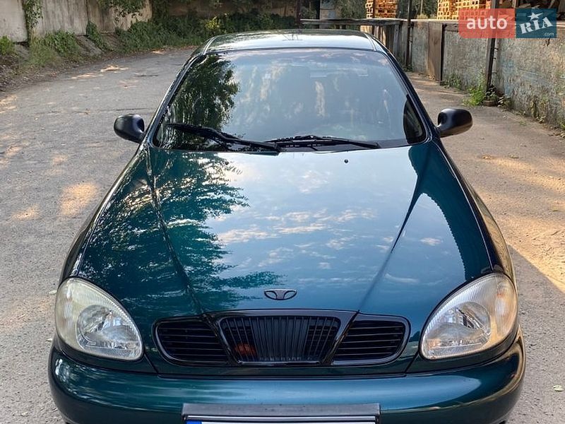 Седан Daewoo Lanos 2002 в Луцьку