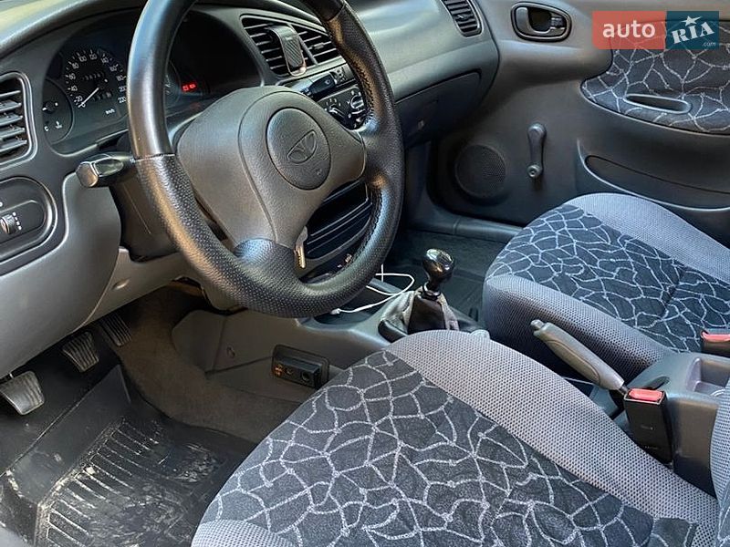 Седан Daewoo Lanos 2002 в Луцьку