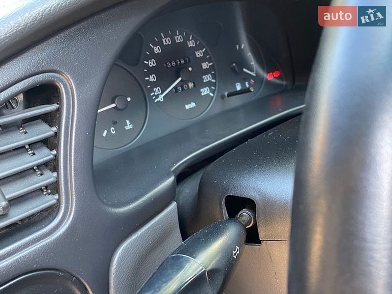 Седан Daewoo Lanos 2002 в Луцьку