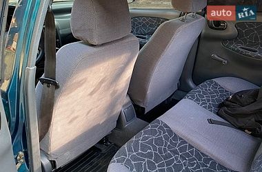 Седан Daewoo Lanos 2002 в Луцьку