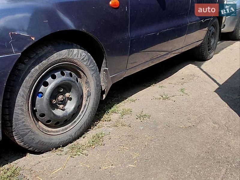 Седан Daewoo Lanos 2003 в Кременчуге