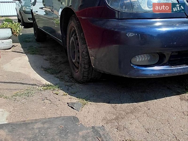 Седан Daewoo Lanos 2003 в Кременчуге