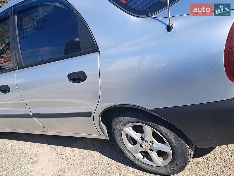 Седан Daewoo Lanos 2008 в Києві