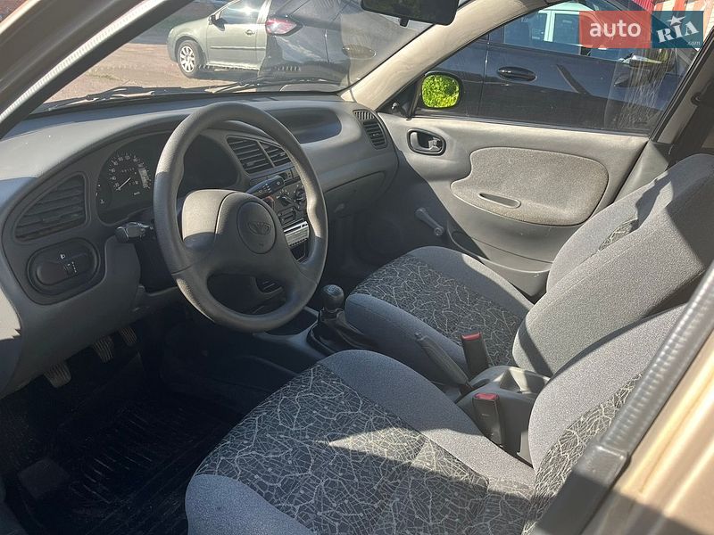 Седан Daewoo Lanos 2008 в Житомире