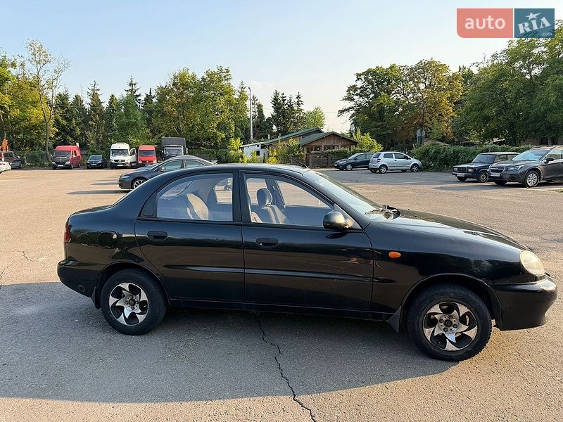 Седан Daewoo Lanos 2009 в Львове