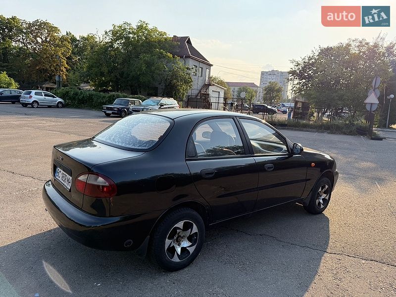 Седан Daewoo Lanos 2009 в Львове