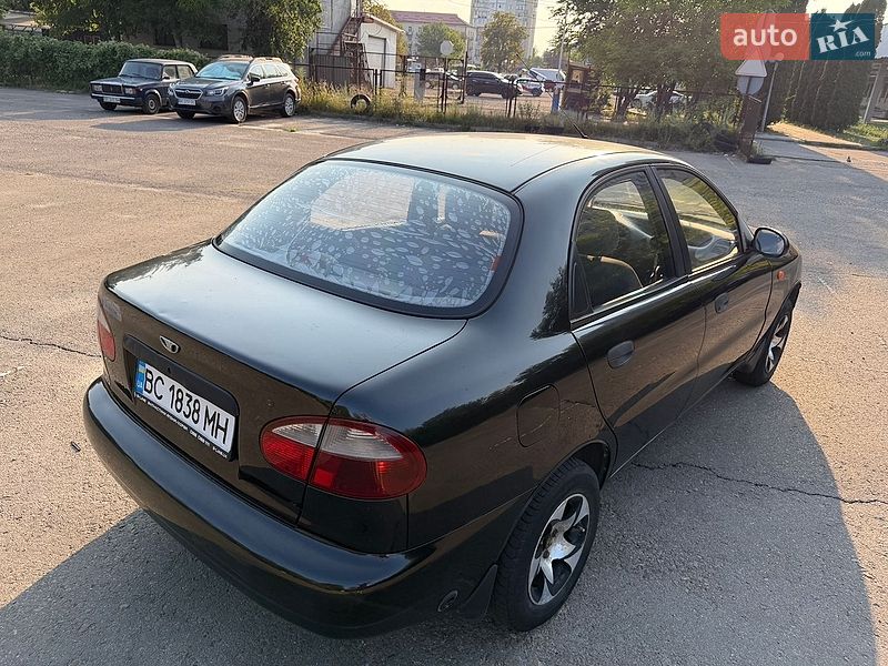Седан Daewoo Lanos 2009 в Львове