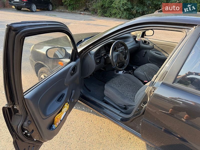 Седан Daewoo Lanos 2009 в Львове