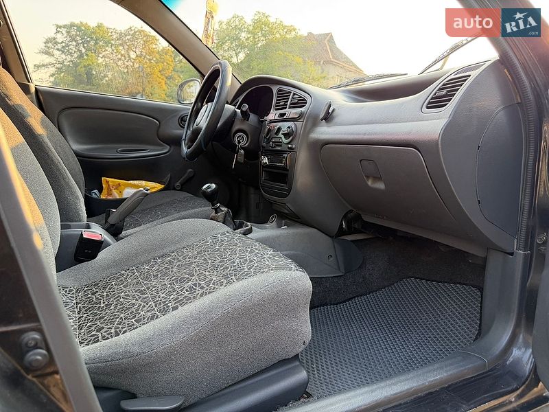 Седан Daewoo Lanos 2009 в Львове