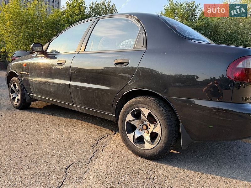 Седан Daewoo Lanos 2009 в Львове