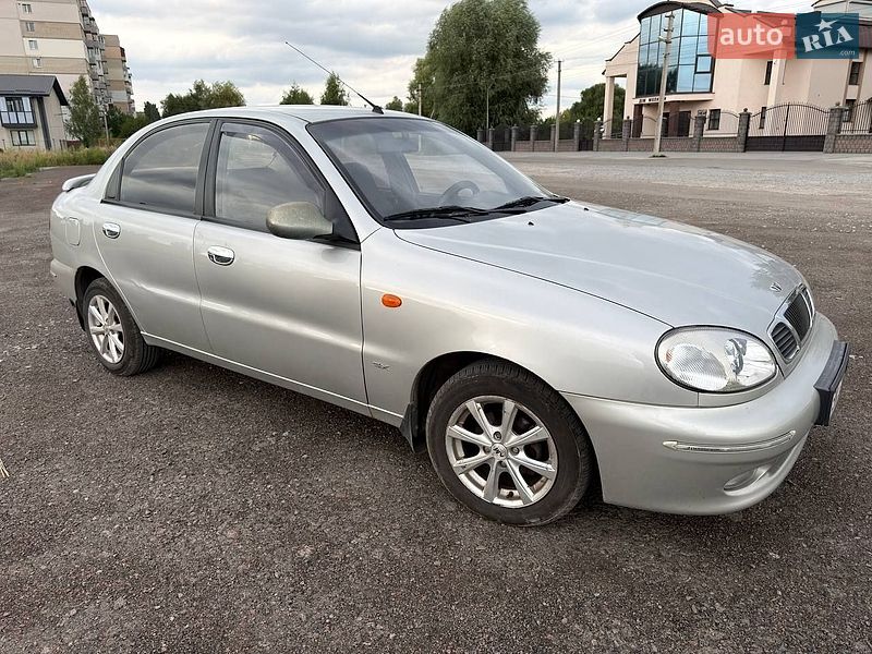 Седан Daewoo Lanos 2004 в Здолбунове